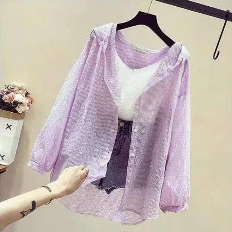 سترة نسائية النسخة الكورية من معطف قميص نسائي صيفي بأكمام طويلة ورقيق وفضفاض ورقيق على الموضة