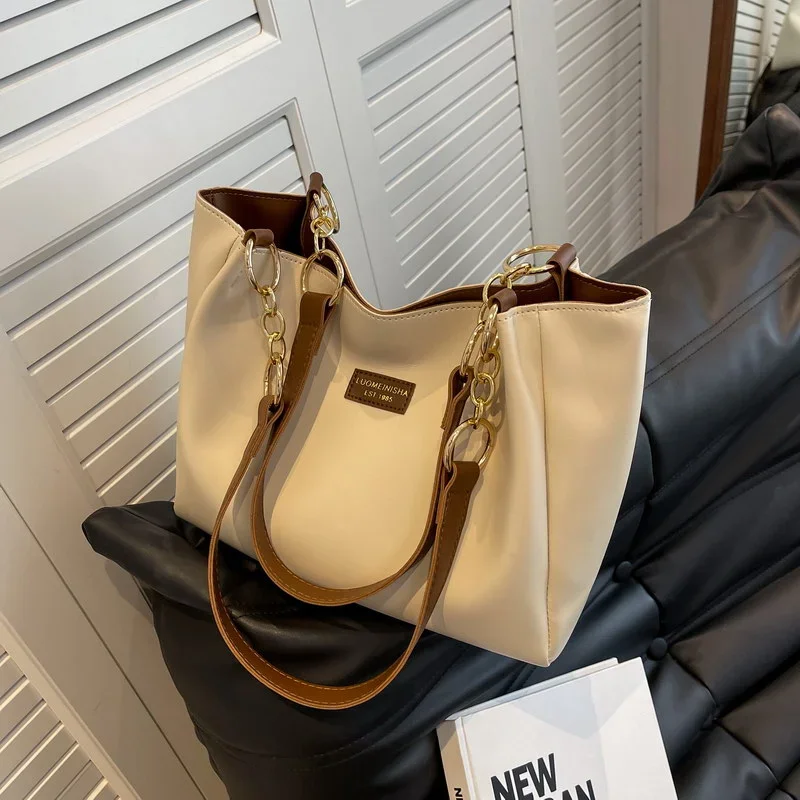 

Large Capacity Tote Bag 2025 New Fashion Luxury Elegant Shoulder Bag Commuter Hard Bottom Structured