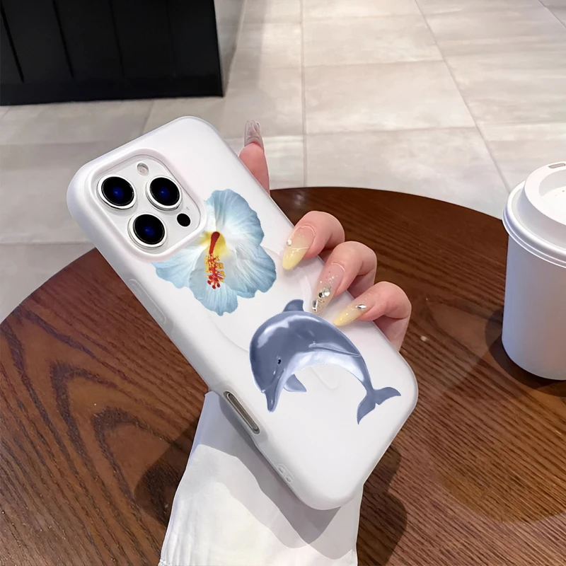 マグネット式の美しいデザイン、新鮮な白い花と可愛い青いイルカをあしらったiPhone16/15/14/13/12/11 PROMAX用スマホケース/カバー