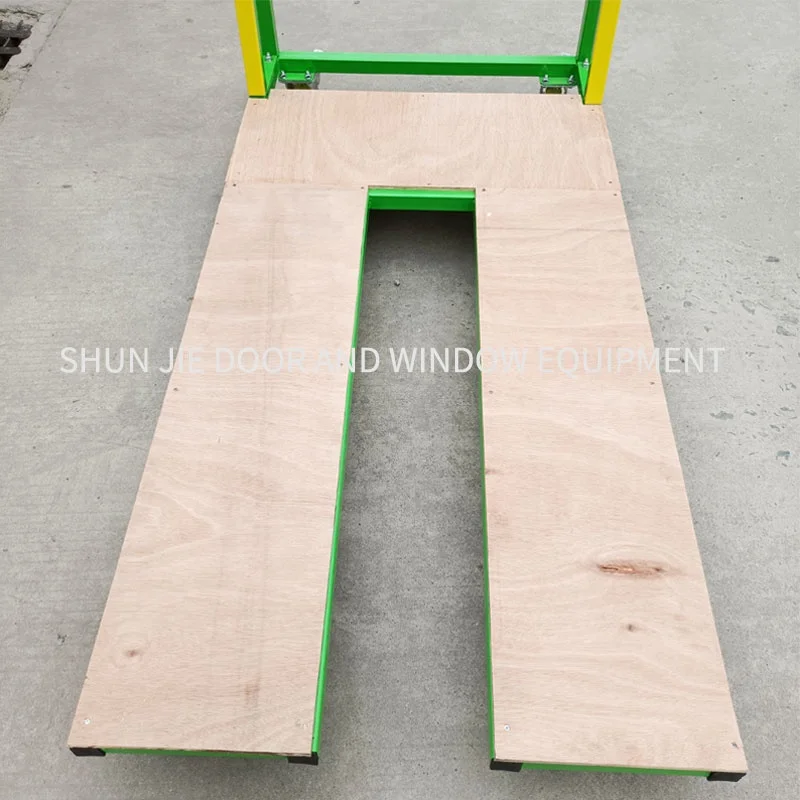 โครงประตูเหล็กด้านเดียว 1.8 ม. หน้าต่างสําเร็จรูปรถเข็นสี่ล้อสําหรับอุตสาหกรรมที่มีแผงไม้