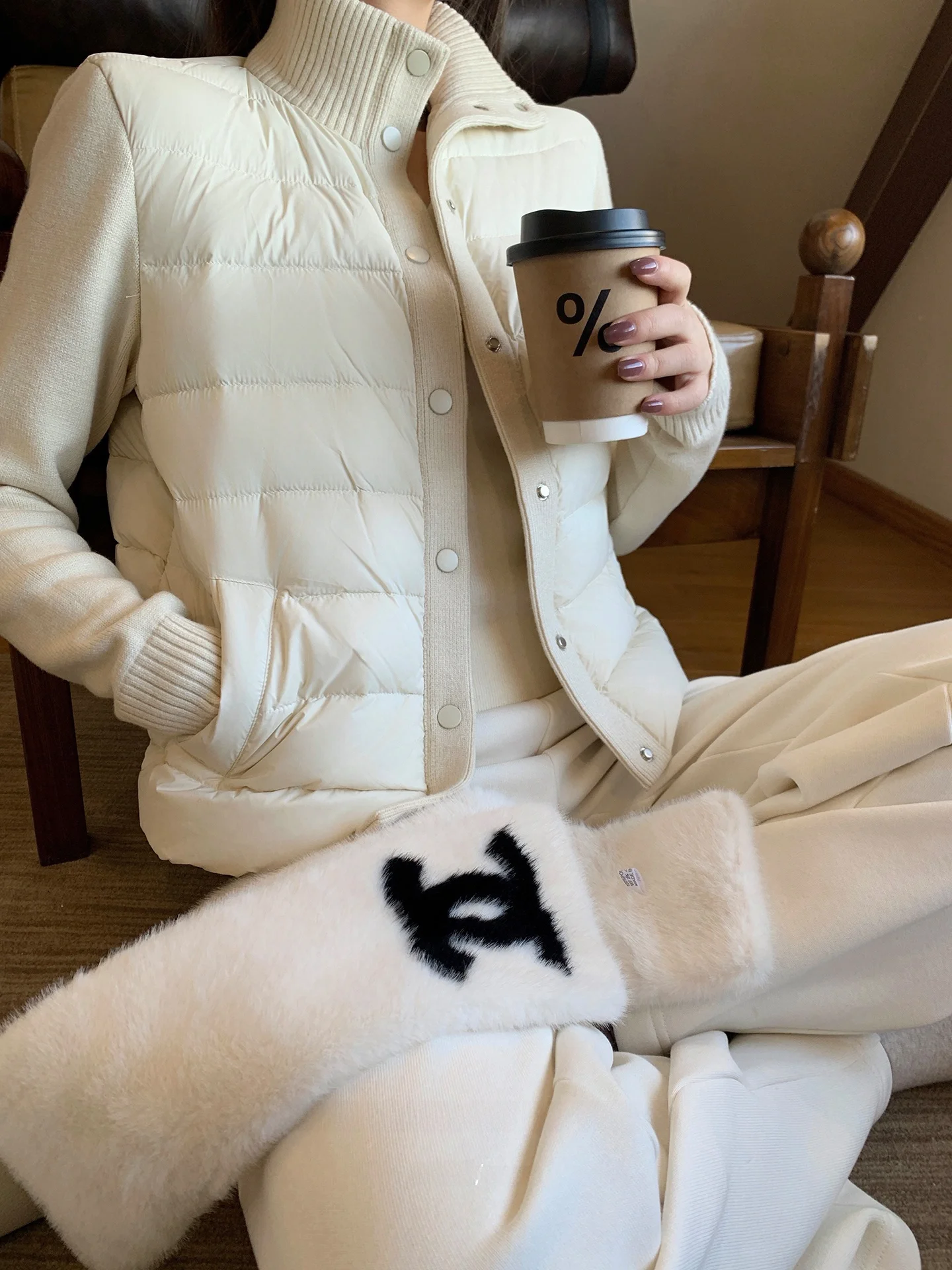 

Lightweight Knitted Du down Jaet Collar Women's Sle Commute Faion Straight Cut Nylon Fabric 90% down White Du Feather