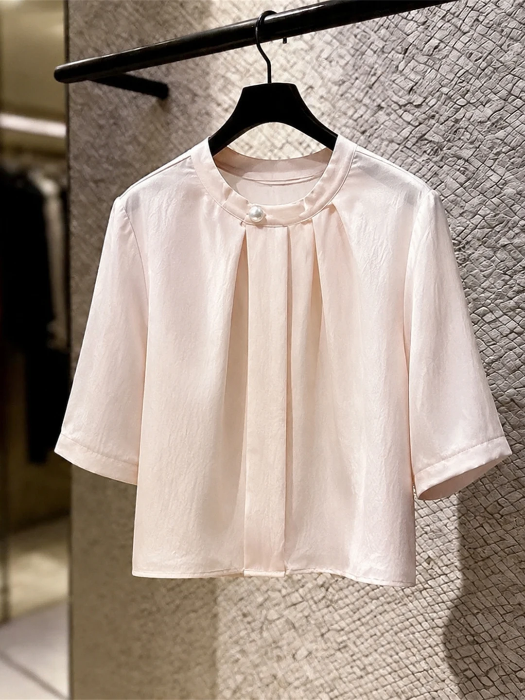 

Slimming Lazy Fashionable Loose Summer Top Beautiful Age-Defying High-End Sensation Korean Style Straight Cut Silk Shirt