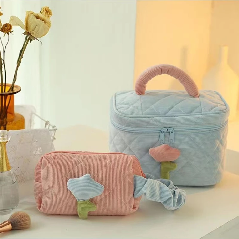 

1 Set Women's Tulip Flowers Pouch Large Capacity Travel Cosmetic Bag Corduroy Zipper Bags Portable Storage Make Up Organizer Set