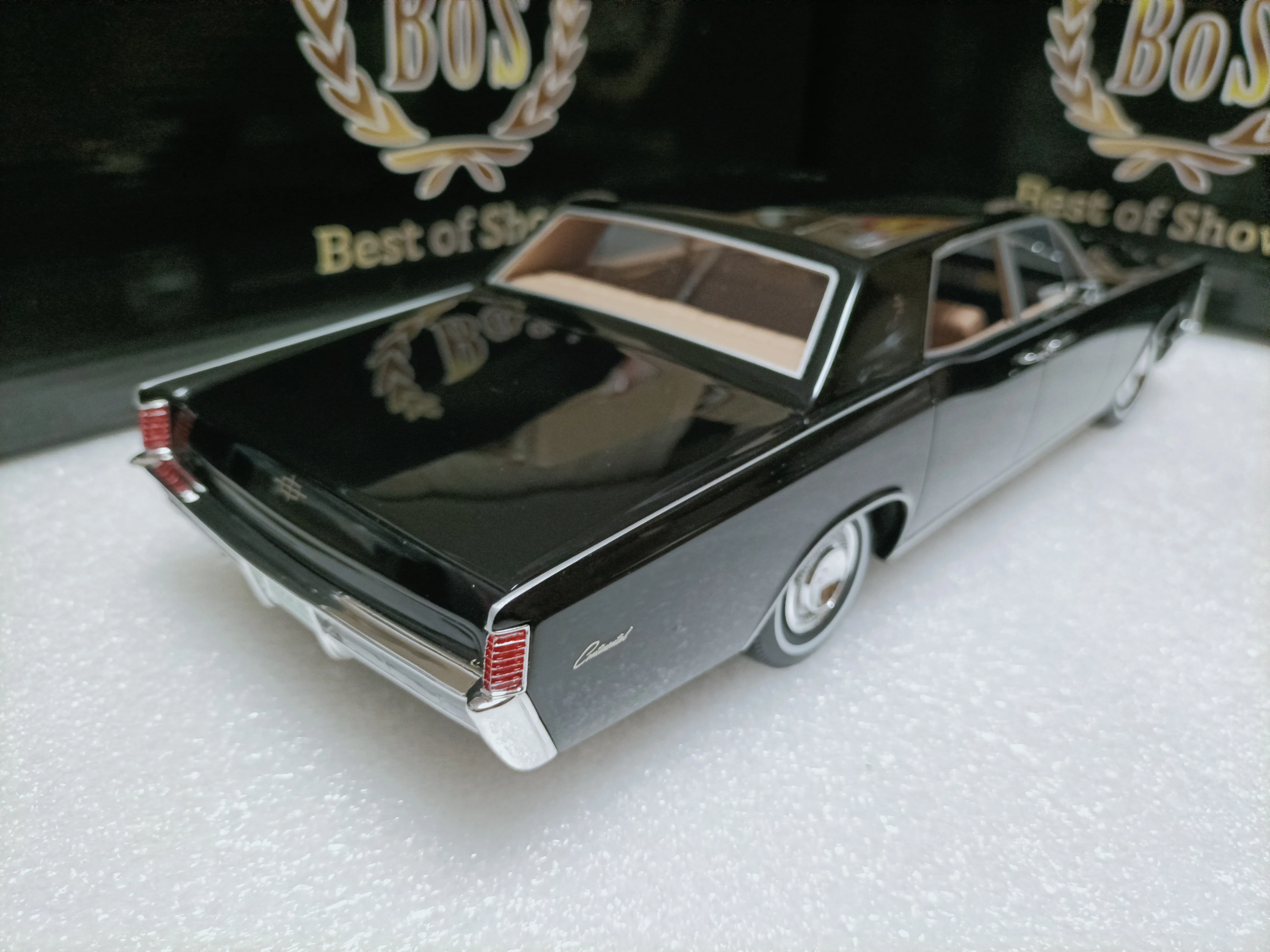 BOS 1:18 Continental 1968, schwarzes Oldtimer, Simulation, limitierte Auflage, Kunstharz, Metall, statisches Automodell, Spielzeug, Geschenk