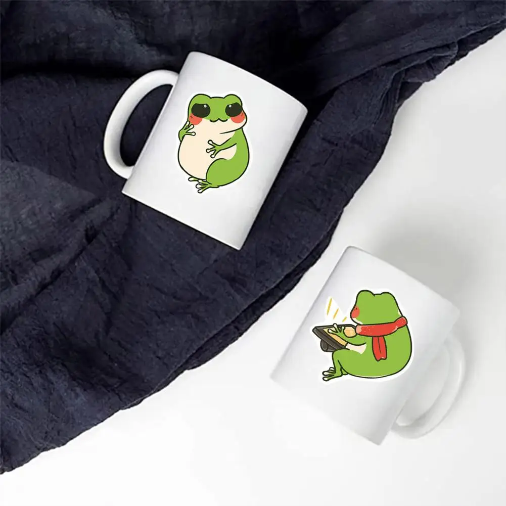 Pegatinas de rana impermeables de Pvc, juego de pegatinas de rana de dibujos animados, autoadhesivas, para teléfono y equipaje, 50 piezas