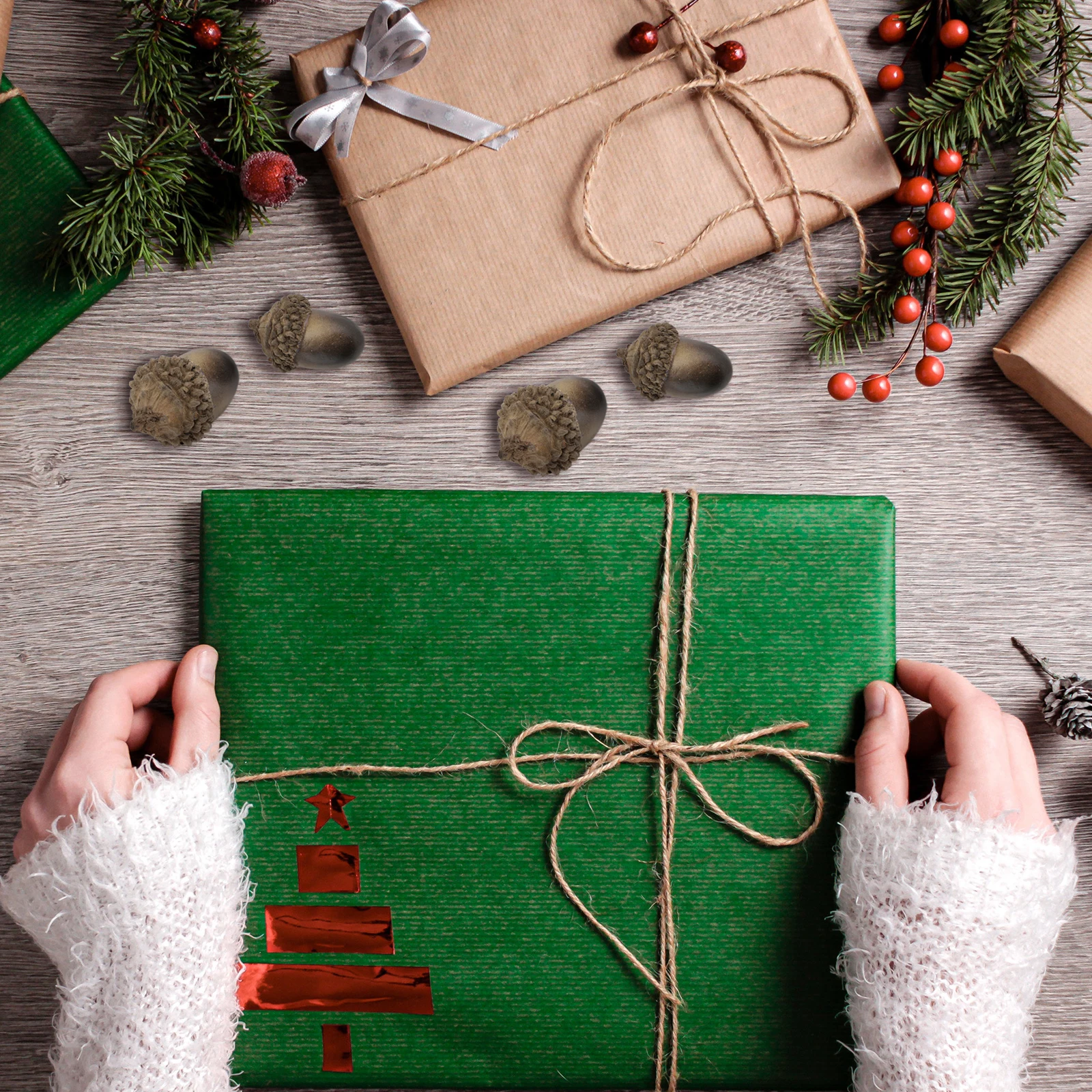 

20Pcs Artificial Acorns Realistic Decoration for Christmas Halloween New Year Table Display Home Kitchen Winter Holiday