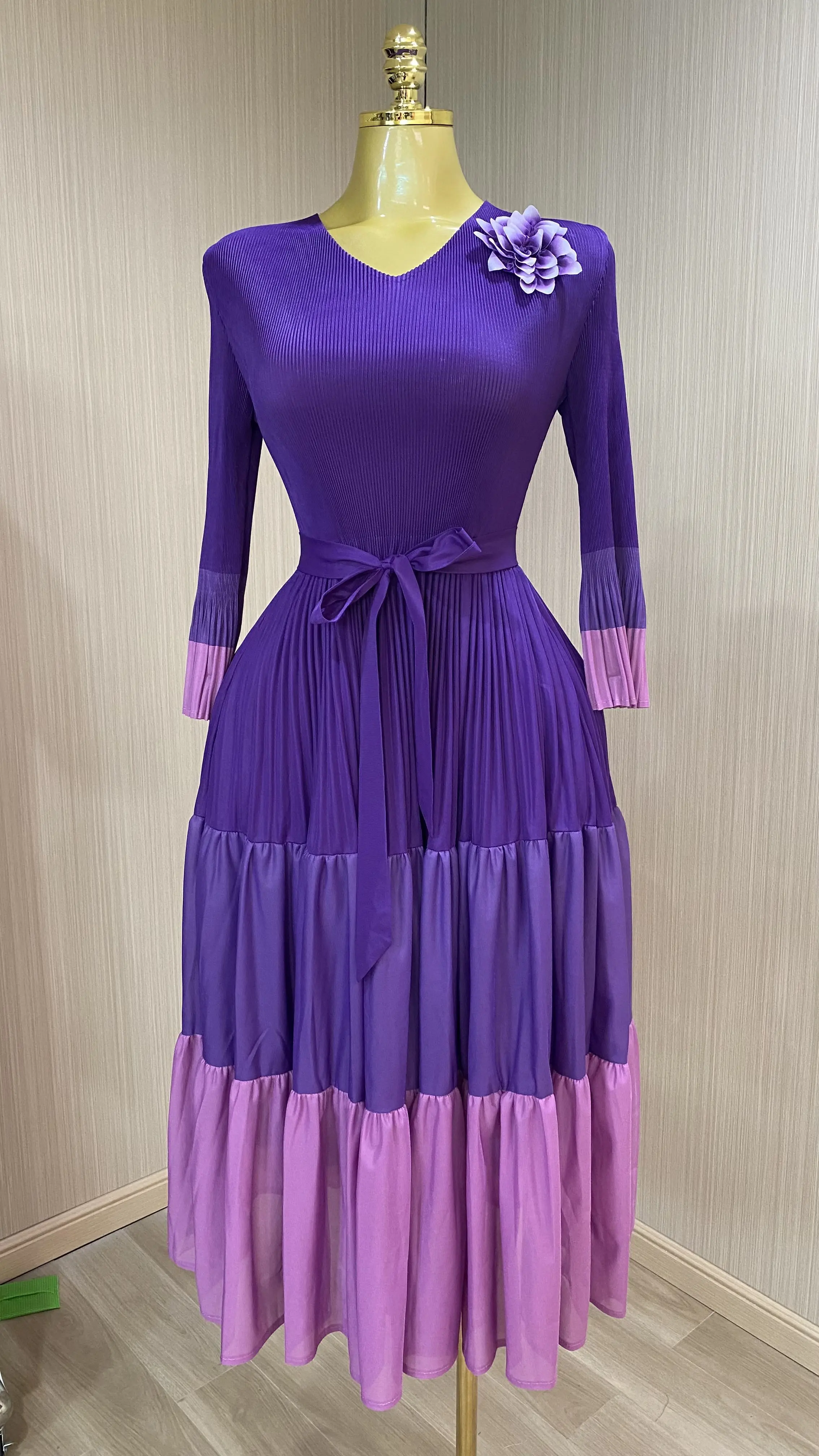 

Pleated style, high-end plus size, elegant and sophisticated autumn Miyazaki long casual dress-GZXX766