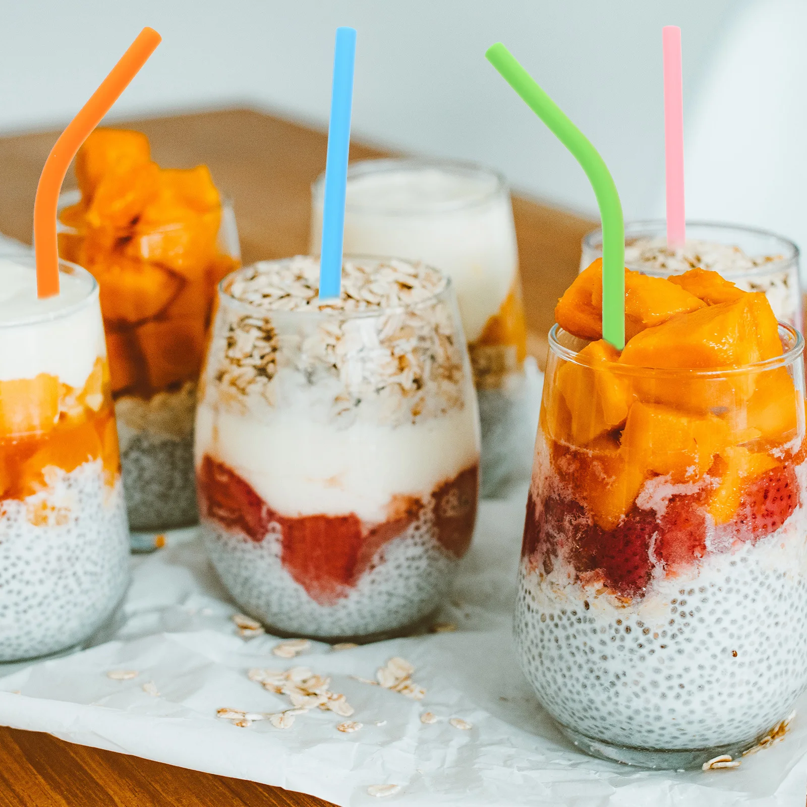 

1Set Silicone Straws Reusable Flexible Silicone Straw Set Suitable for Tea Coffee Bubble Tea with Cleaning Brush Travel Tumbler