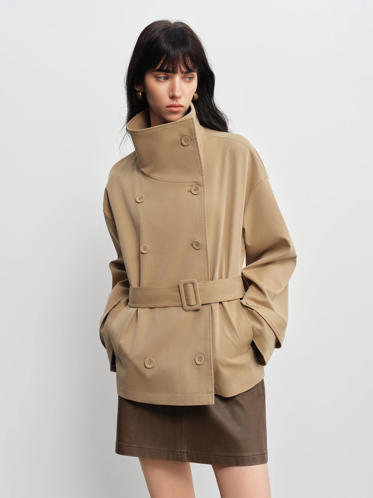 ZIQIAO 2026 Spring Women's Petite Short Puffer Jacket Stand Collar Drop Shoulder Coat Vintage Retro Casual Daily Outerwear Chic