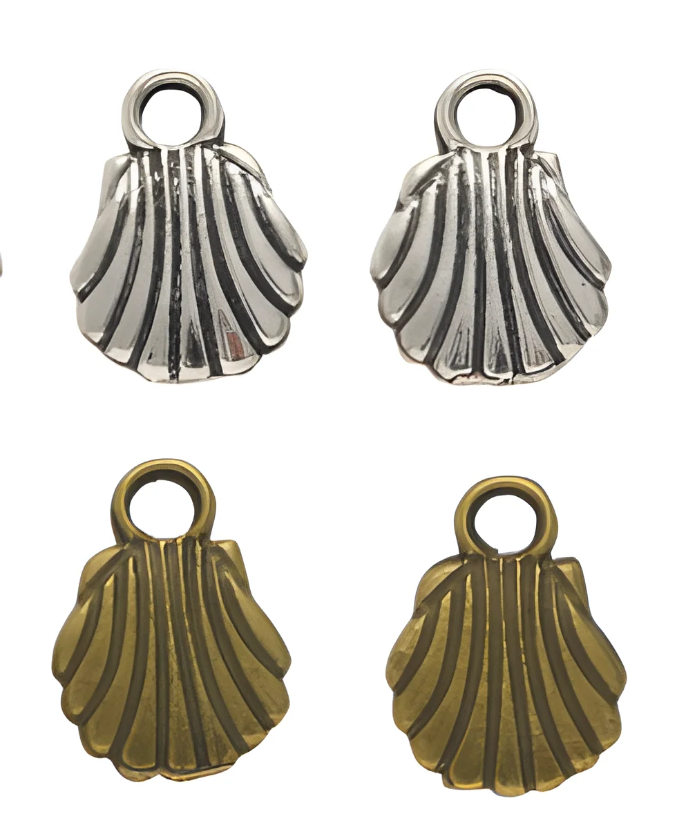 

35pcs 12*9*1mm Zinc alloy matel surface with antiqued silver /bronze color shell shaped pendants TL0004