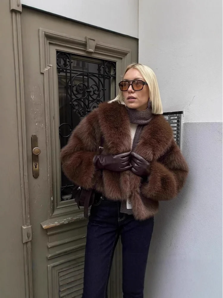 

European American Fashion Faux Fur Brown Warm Plush Elegant Retro Winter Date Commuter Ladies Solid Color Collar Short Coat