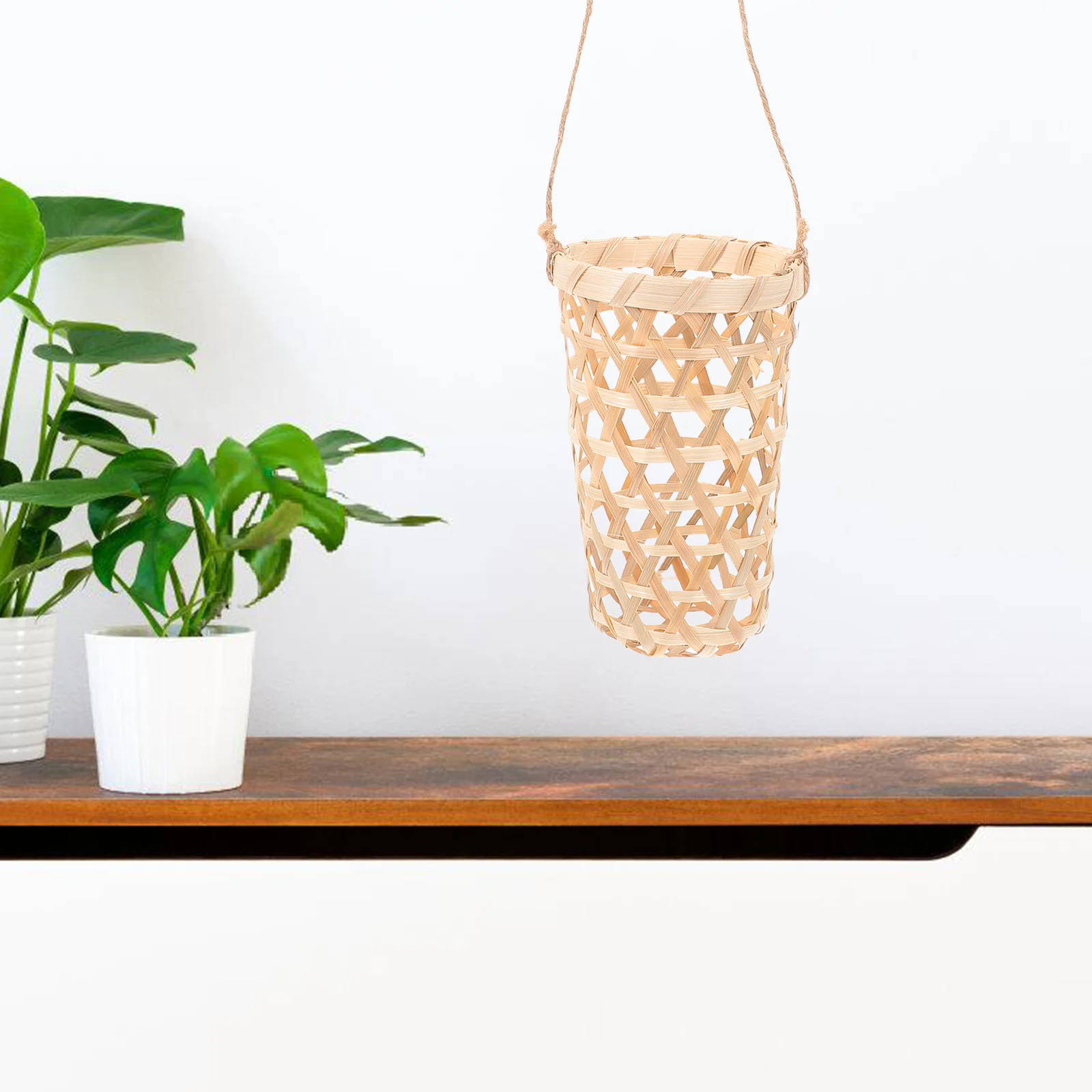

2Pcs Bamboo Woven Wall Flower Basket Hanging Planter for Indoor Outdoor Plant Display Rustic Charm Woven Basket Wall Mounted