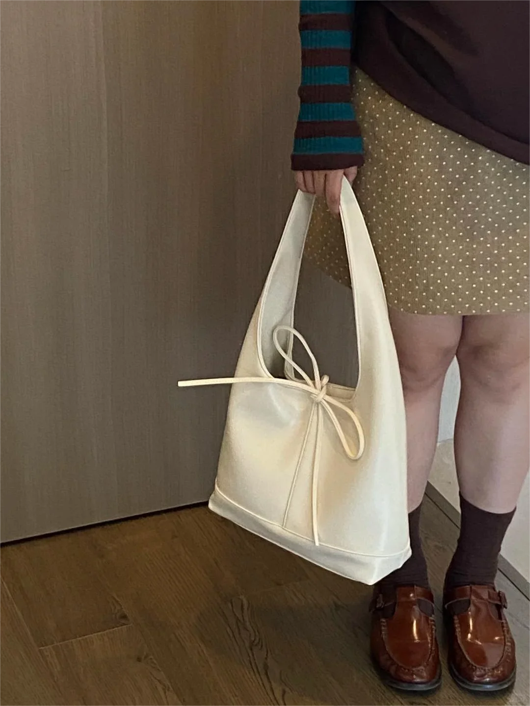 bolsa-de-ombro-grande-capacidade-feminina-2025-nova-colecao-verao-luxo-minimalista-de-alta-qualidade-para-o-dia-a-dia