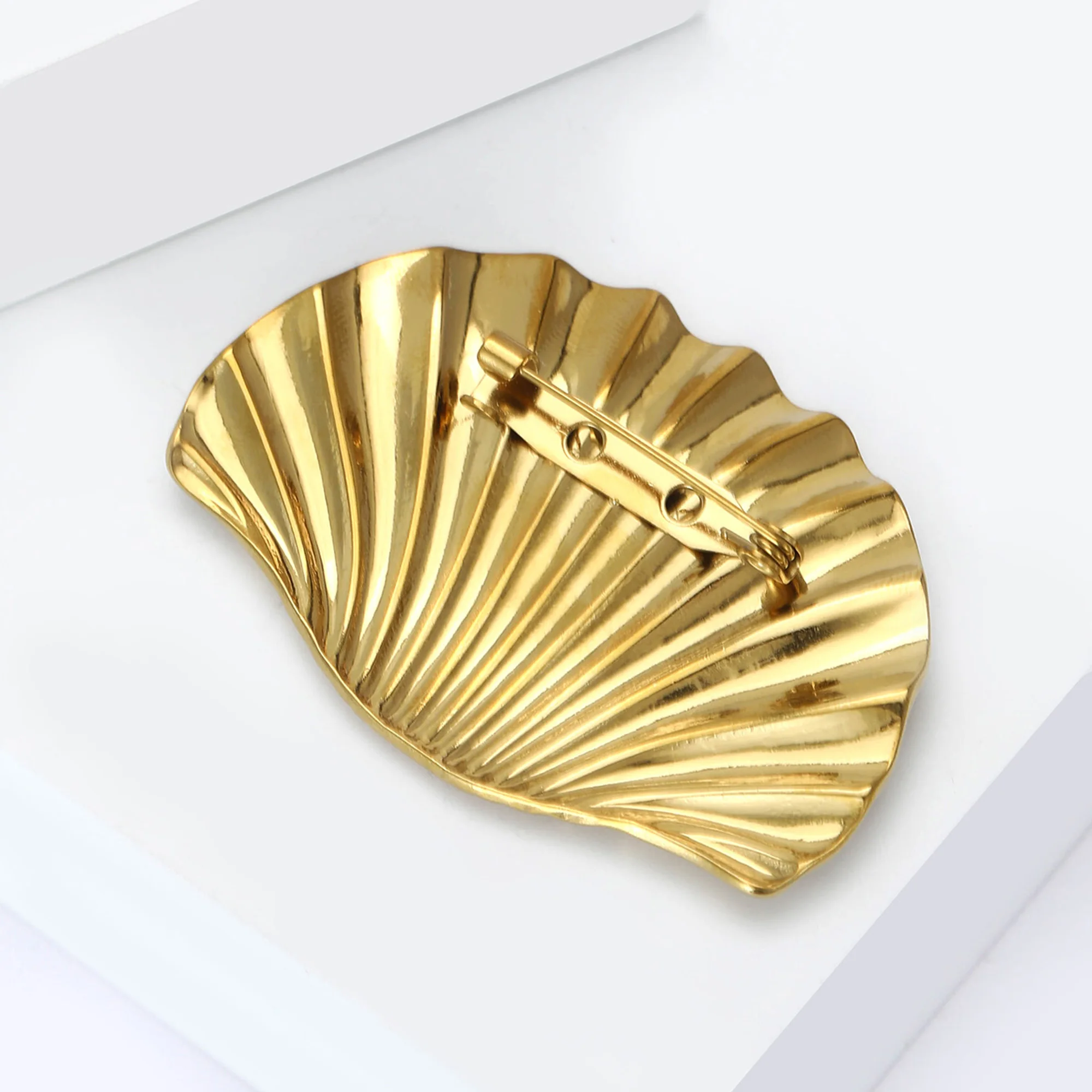 Stilvolle Edelstahl-Muschelbroschen für Frauen Meereslebewesen-Anstecknadeln Freundesgeschenke für Veranstaltungen und Partys Neue Schmuck-Dekorations-Accessoires – Detail 4