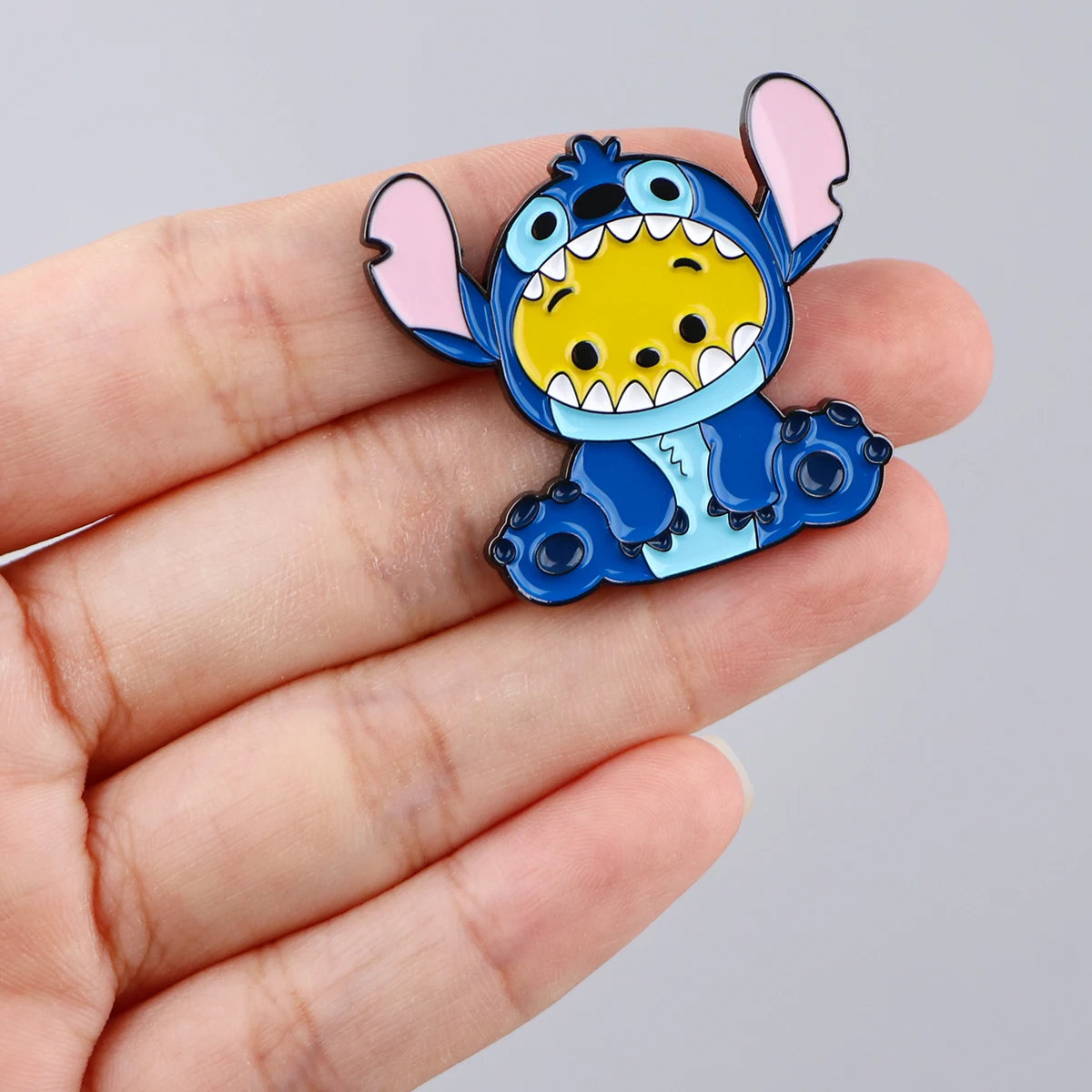 Pin de lapela dos desenhos animados para mochila, Pin esmaltado, Anime Cute Things, Broche para roupas, pasta, crachás acessórios, presente