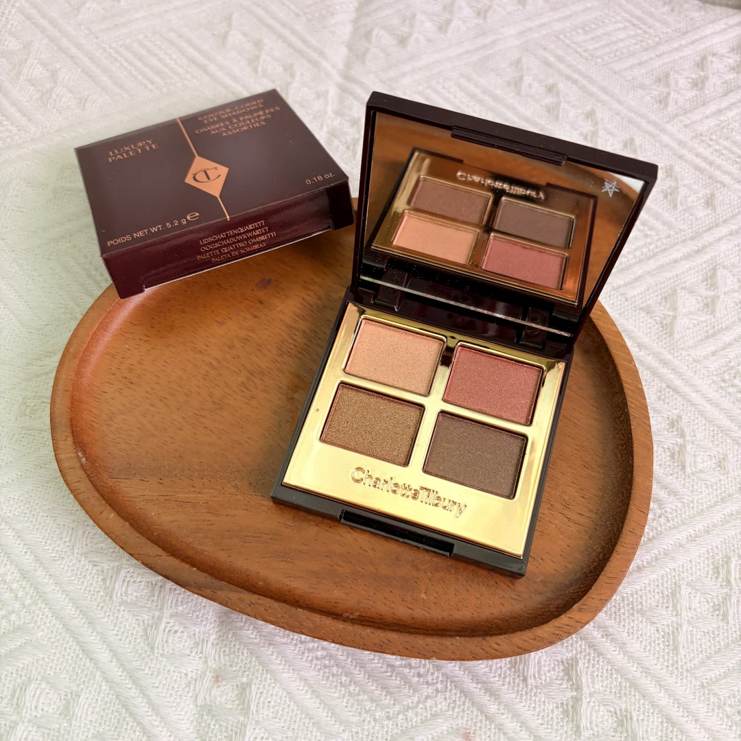 Charlotte Tilbury Kollagen-Lipgloss Lidschatten-Palette Wasserfester Öl-Puder Kompakt Langanhaltend Matt Feuchtigkeitsspendend Gesichts-Make-up