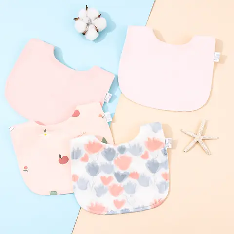 4pcs 코 튼 부드러운 아기 조정 가능한 Bibs 유아 Bib 신생아 Burp Cloths Bandana 스카프 어린이 소년 소녀 먹이 타액 수건
