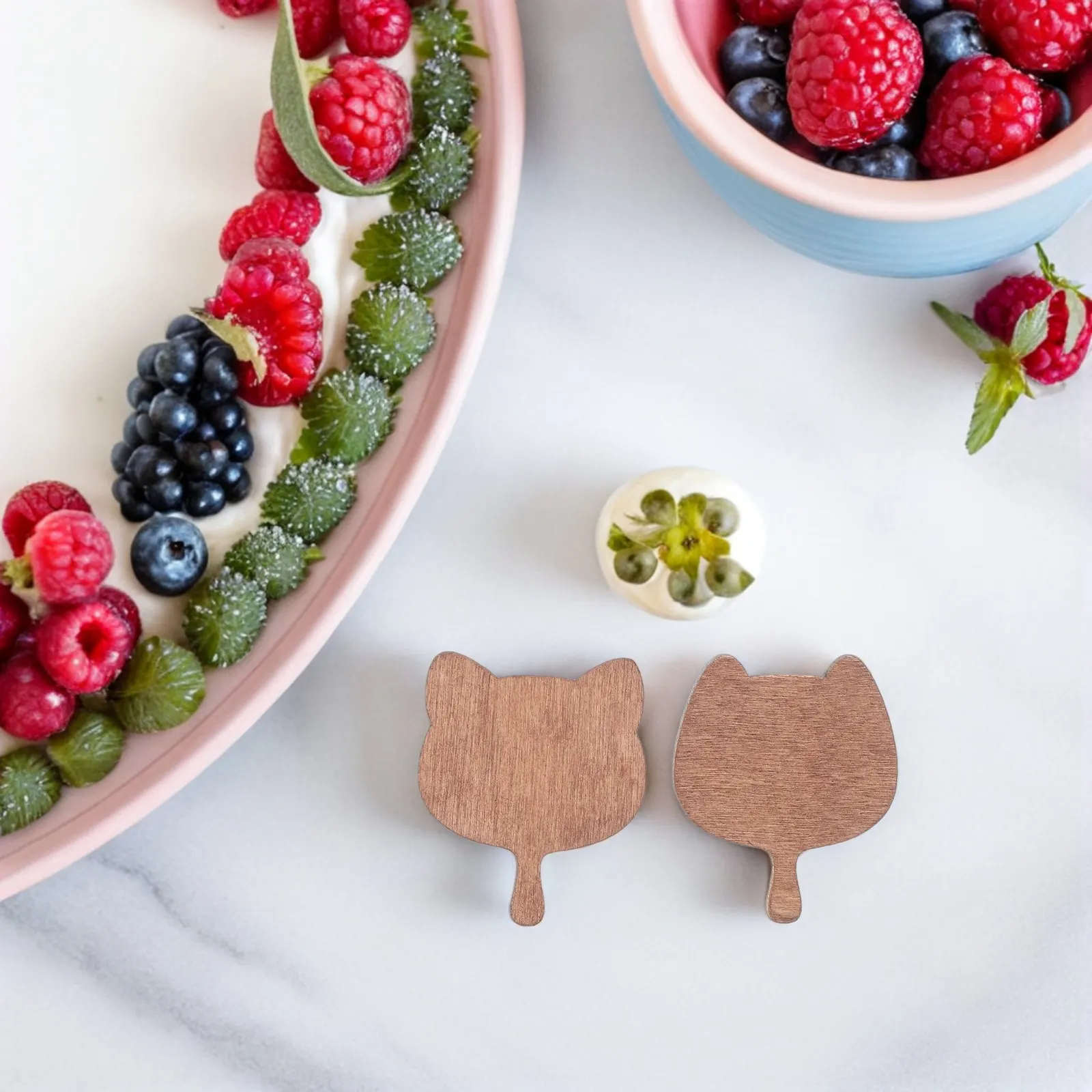 

20Pcs Wooden Mini Cutting Board Craft for Dollhouse Kitchen Playset Miniature Baking Accessories Tiny Tray Decor Mini Furniture