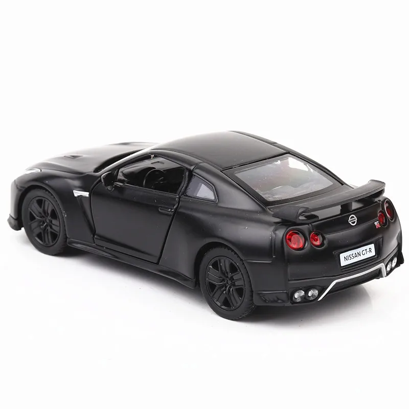 1/36 Nissan GTR Metal Car Model Toys for Boys Alloy Diecast Pull Back Model Car Collection Vehicle for Kid Gifts Adult Toys