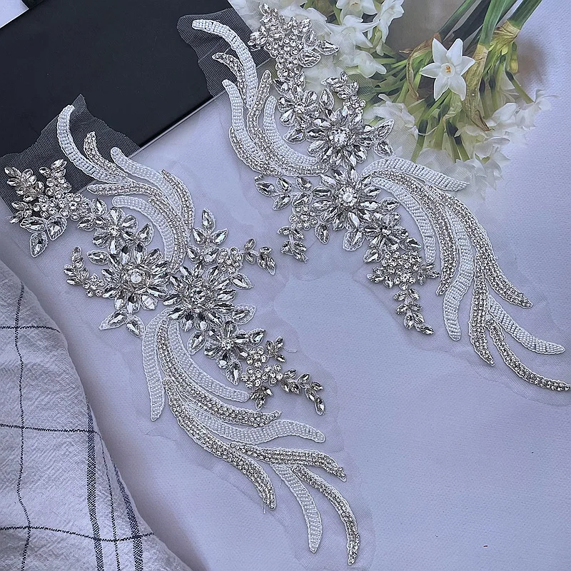 

2 Pcs/Set Hand Made Clear Crystal Rhinestone Beaded Bridal Bodice Applique for Wedding Bridal Dress Haute Couture Aceessories