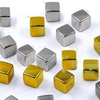 100 יחידות / מערכת קוביות שחמט מרובעות בצבע זהב עם פינות קריסטל למשחקי פאזל