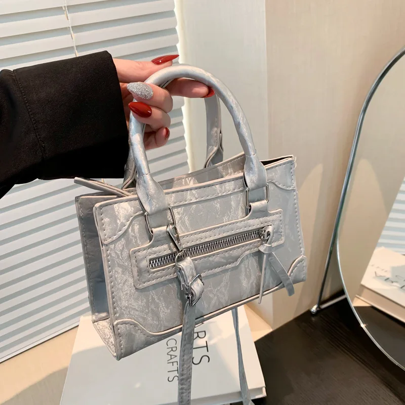 High-end fashion portable shoulder bag niche design crossbody small square bag