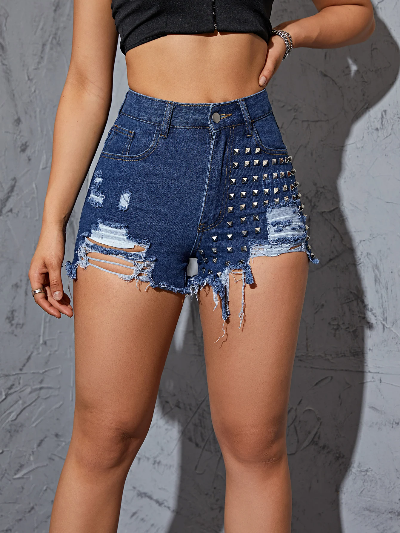 Sexy fashion women rivet inlaid process ripped slim slim hot pants denim shorts