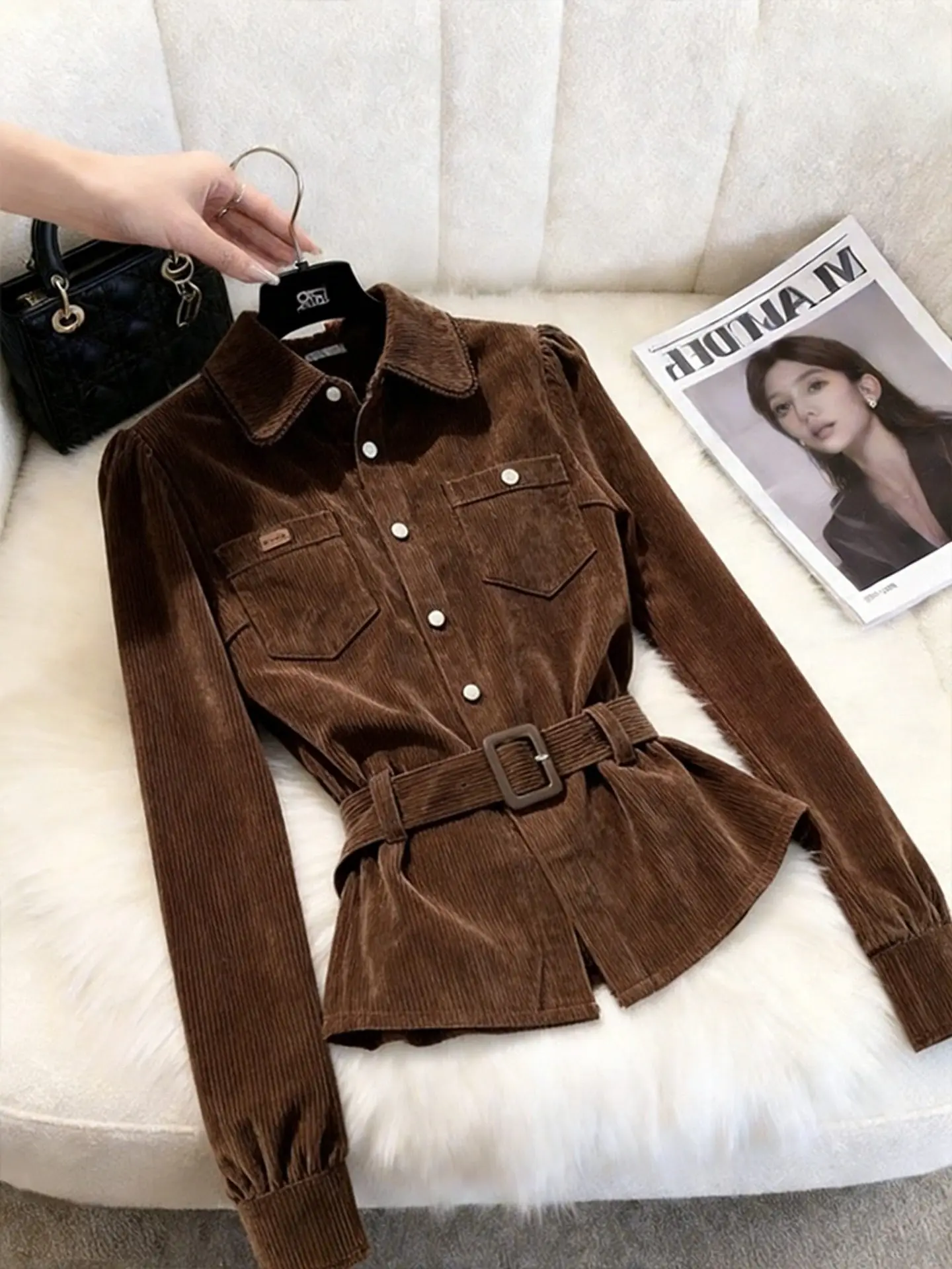 

Ретро-коричневая женская блузка с воротником и длинным рукавом, подчеркивающая талию, весна 2026, новинка, премиум-класс, для офиса, элегантная