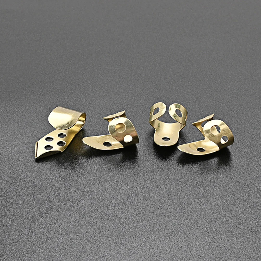 

4 Pcs Metal Guitar Picks Set Durable Beautiful for Acoustic Banjo Thumb Picks Long Lasting Storage Friendly Guitar Accessories