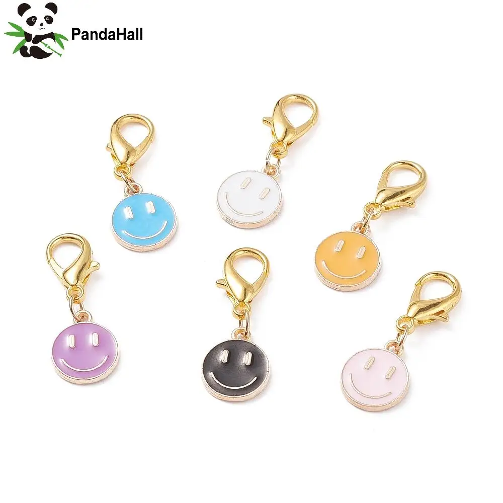 PandaHall 100 Stück Bunte Flache Runde Happy-Face-Anhänger aus Emaille-Legierung mit Karabinerverschlüssen für Schmuckherstellung und Basteln – Detail 5
