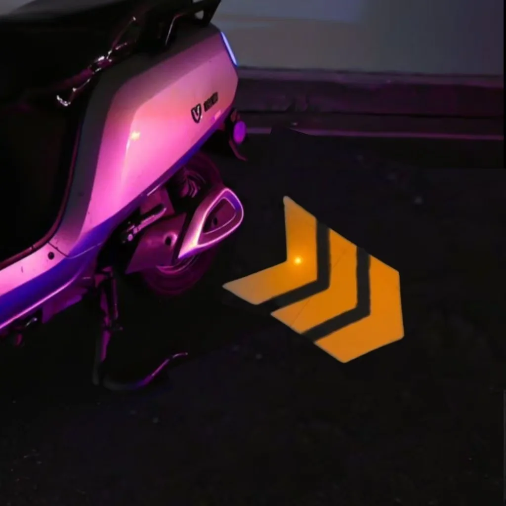 2 قطعة دراجة نارية بدوره إشارة LED ضوء الإسقاط سيارة كهربائية تعديل الشارع ترحيب الديكور المضادة للتصادم ضوء الليزر