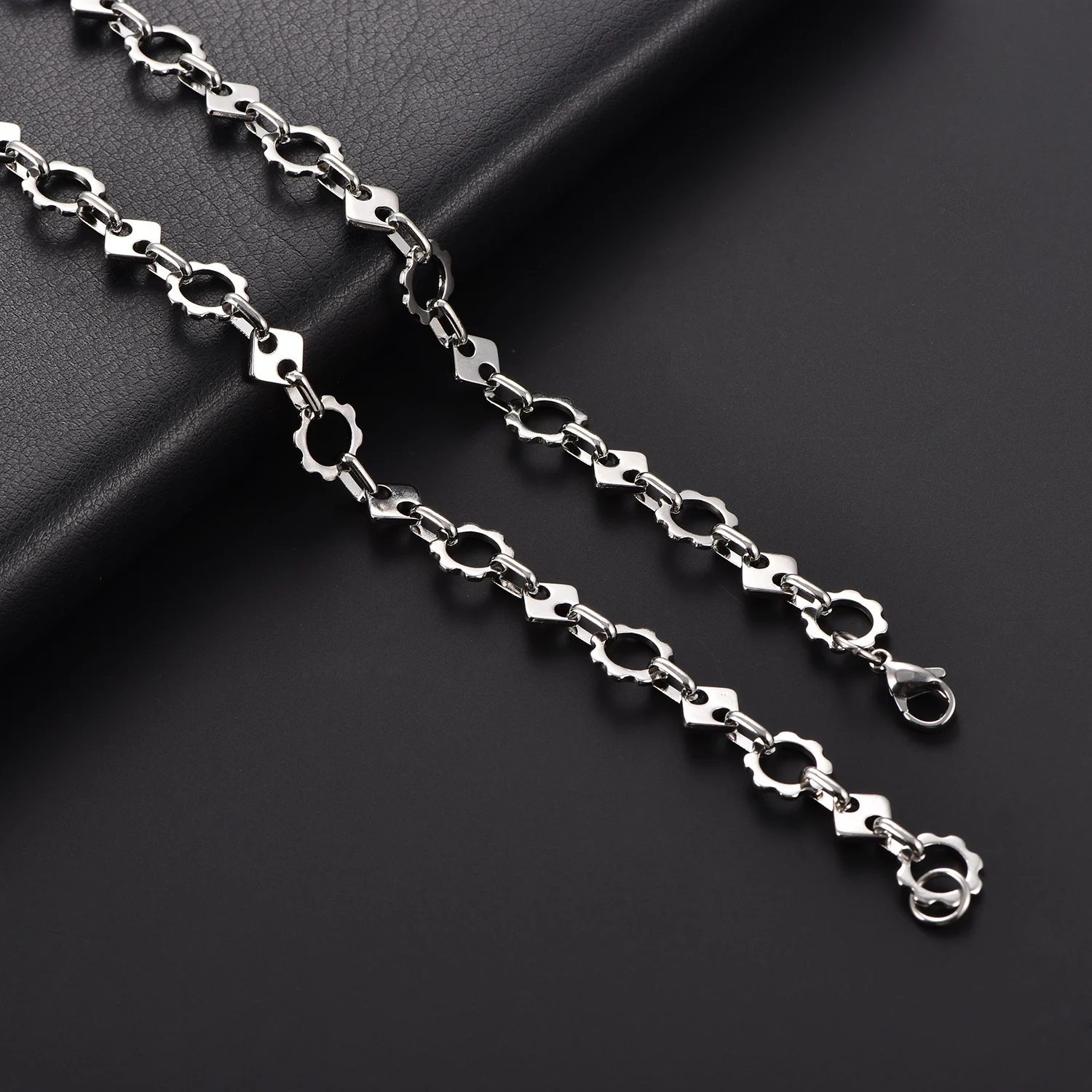 Versilberte Edelstahl-Halskette mit Gliederkette im Hip-Hop-Punk-Stil, handgefertigter DIY-Schmuck für Männer und Jungen – Detail 1