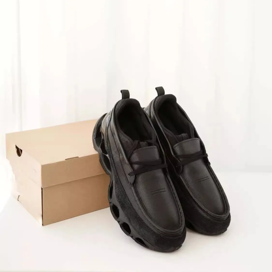 

Новые функциональные мужские кроссовки для активного отдыха: бег, походы, альпинизм, спортивные прогулки, влагоотводящие...