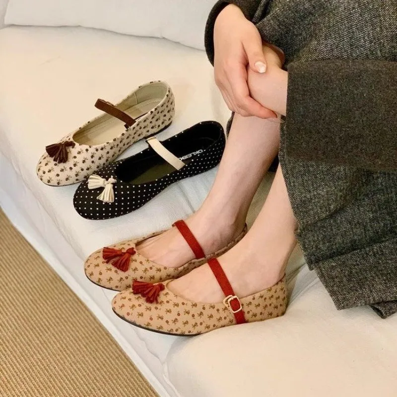 

Французские туфли Мэри Джейн с низким вырезом и бантом, женские, весна 2026, новые, на скрытой танкетке, универсальные, на плоской подошве