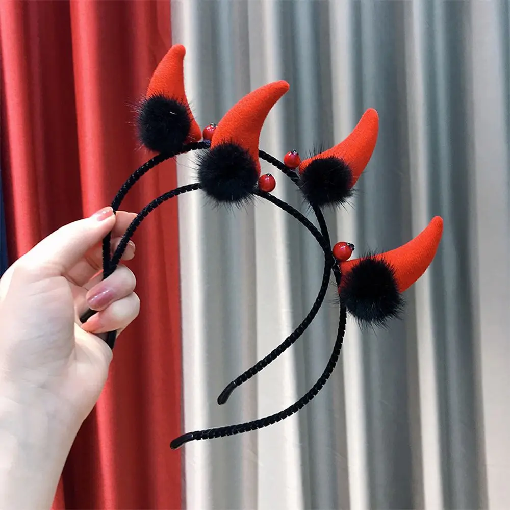 Performance Funny Fluffy Halloween Headdress Cosplay Hairband Evil Bull Horn Headband Cute Hair Hoop Women Hair Hoop