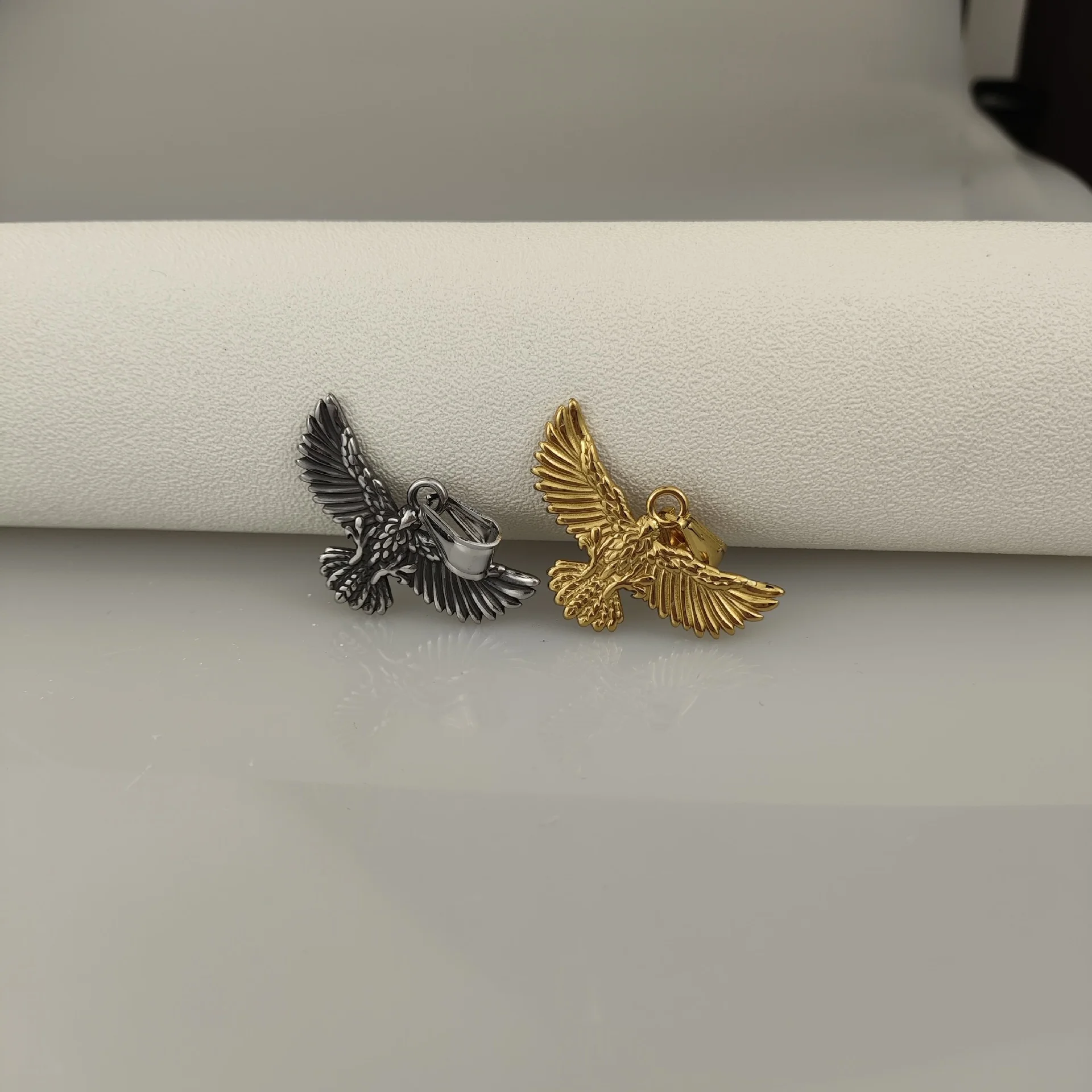 `Men Spread‑Wing Eagle Pendant Necklace 316L Stainless Steel Gold Plated Animal Totem Retro Hip Hop Fashion Jewelry for Male`
