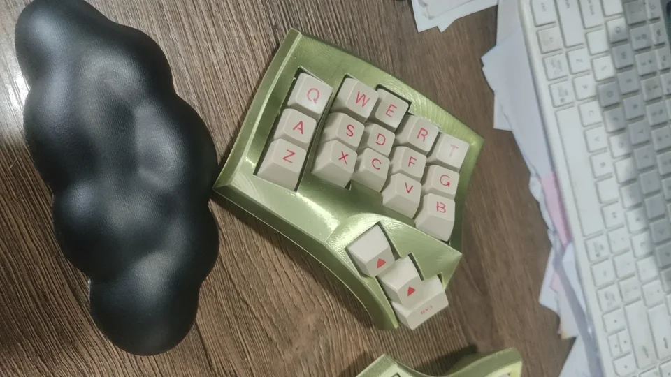 Cygnus 湾曲した分割キーボードキットカスタマイズされた 3x5 構成
