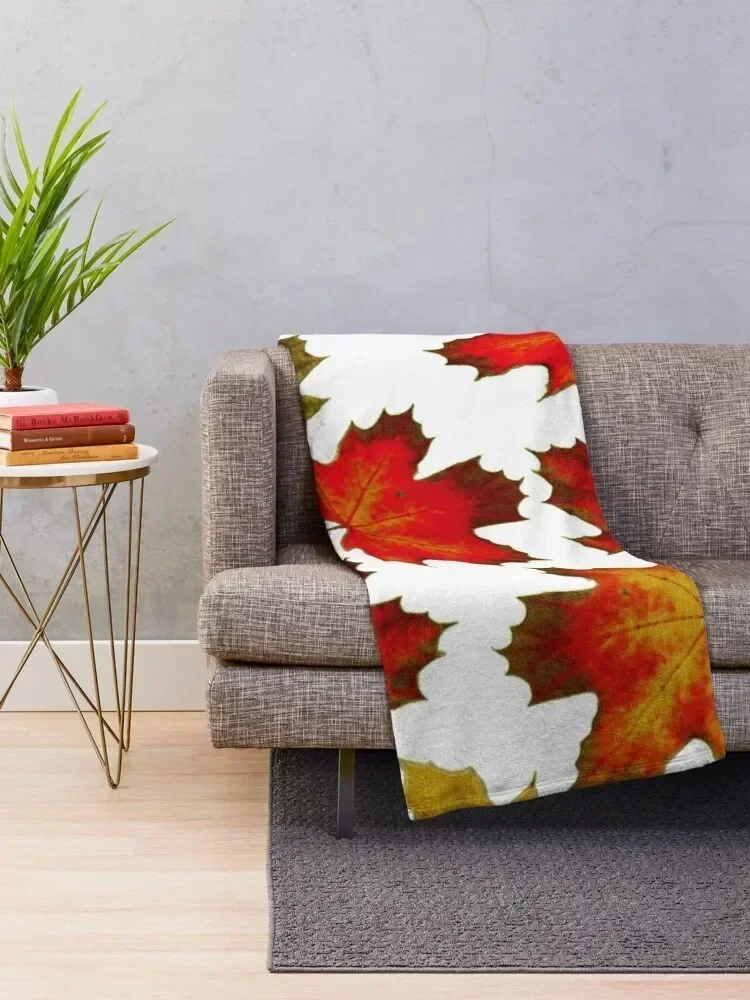 Autumn photo motif leaves, great autumn friends outfits, popular leaf patterns Throw Blanket