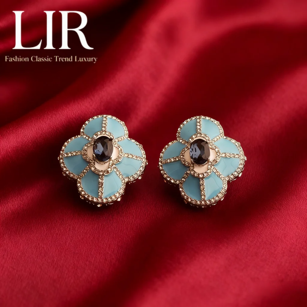 

Женские серьги-гвоздики LIR: классическая клеверная роскошь | Сапфировое синее стекло AAA в стиле ретро с небольшим ароматом