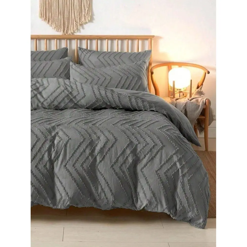 

Grey Stripe Pattern Tufted Boho Duvet Cover Set, Modern Bedding Set For All Seasons, Soft, Brethable, Machine Washable 1 Duvet
