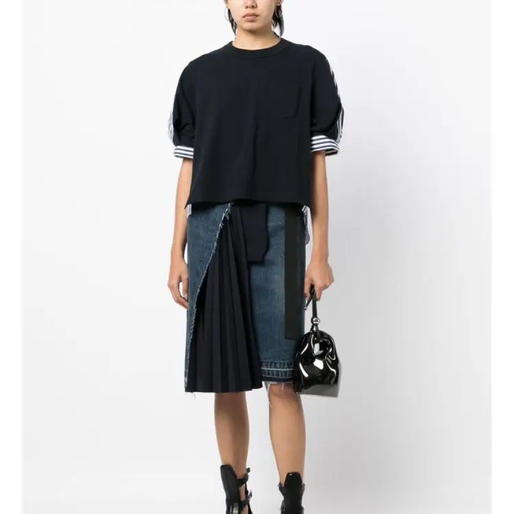 

Niche design three-dimensional deconstruction classic splicing short front and long back slit minimalist wind bubble sleeve top