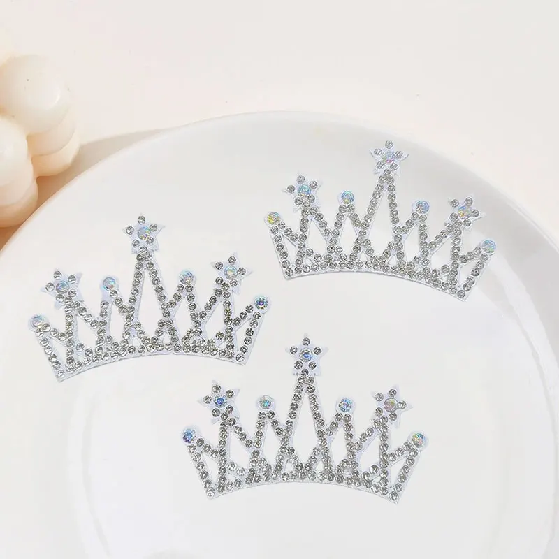 20 Stück – Vliesstoff-Diamantkronen-Applikationen zum Aufnähen für DIY-Kleidung, Hüte, Haarschmuck, Haarspangen und Dekorationszwecke. – Detail 5