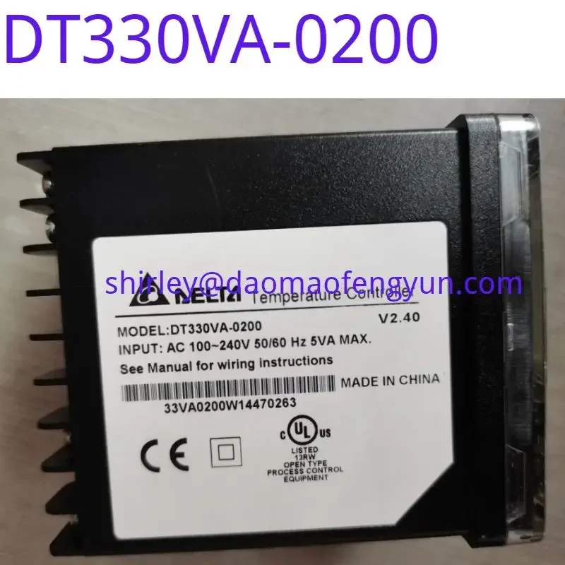 Used Delta temperature controller DT330VA-0200