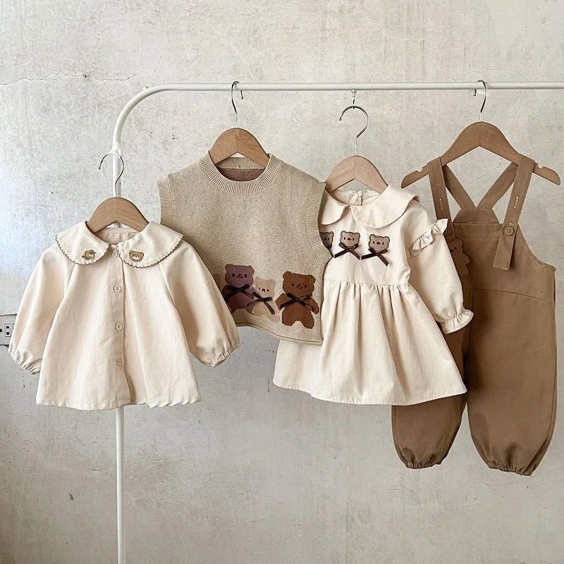 

4PCS Baby Girl Clothes 0-3Years Korea Kids Long Sleeve Peter Pan Collar Bear Bow Dress Cotton Shirt Suspender Pant Outfits Suit