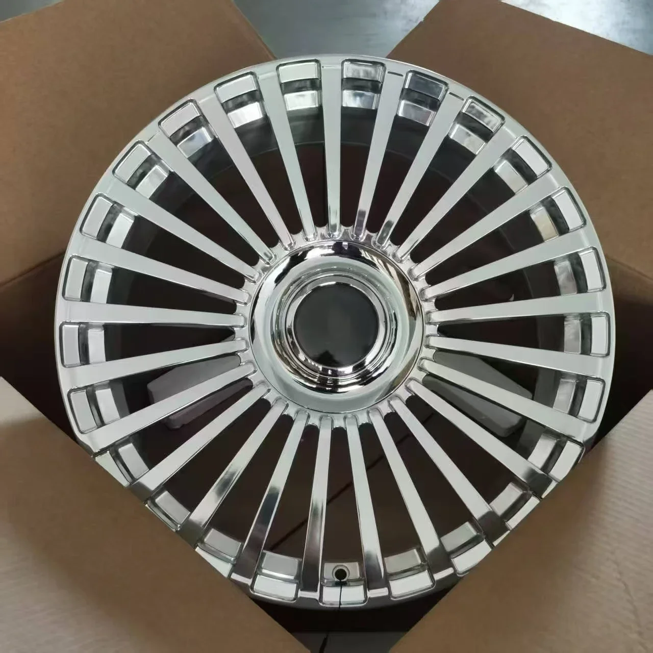 21\" 22\" 23\" Forged Chrome Silver Polished Rim Aluminum Wheels for AITO Li with Floating Cap for Passenger Cars