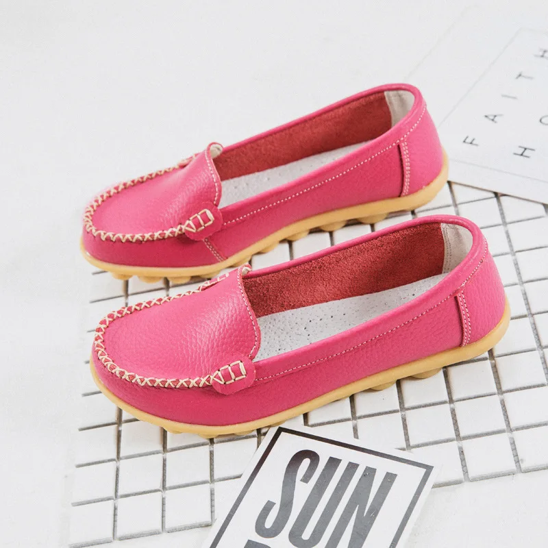 New Spring Autumn Women Leather Flat White Shoes Adult Soft-soled Loafers Nurse Shoes Ladies Low-cut Round-toe Casual Shoes Moms view 3