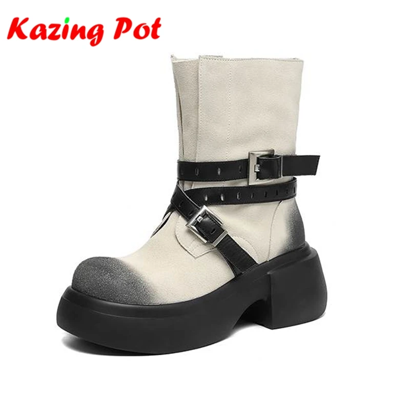 

Сучасные модные ботинки из коровьей замши и нубука на толстом высоком каблуке, теплая зимняя осенняя обувь без шнуровки с металлической пряжкой, брендовые женские ботильоны Ins