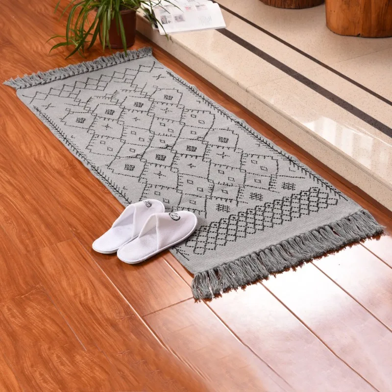 Cotton woven carpet, black printed tassel carpet, floor mat, living room, bedside , foot , bedroom usable