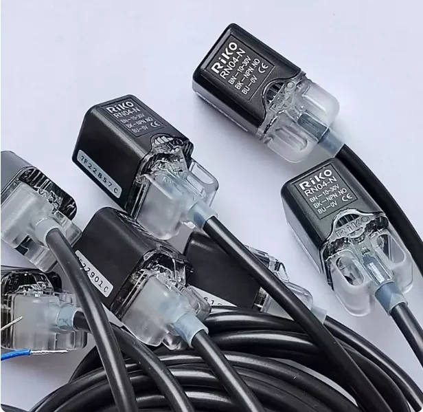 RiKO RN04-N/N2/N3/P/NP/RN05 Square Proximity Switch, Three-wire NPN Normally Open, 24V