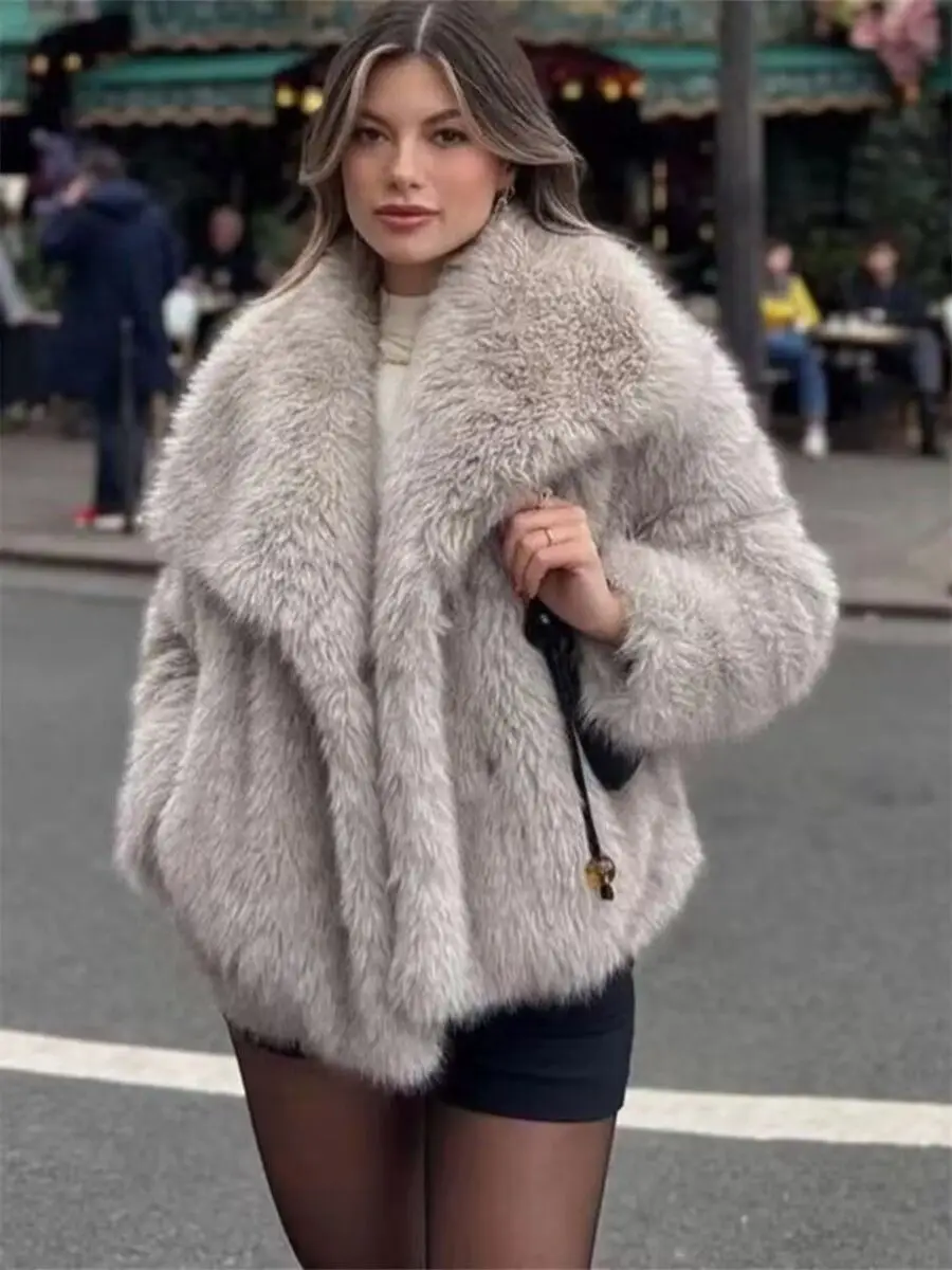 European And American Imitation Fox Plush Coat, Women'S Autumn And Winter Warm Big Collar Loose Fashion Short Coat